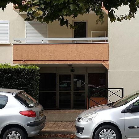 Le Marnois-Gare Noisy-le-Grand Exterior foto